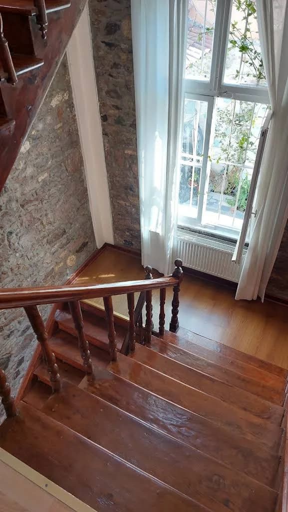 Iren Rooms 23
