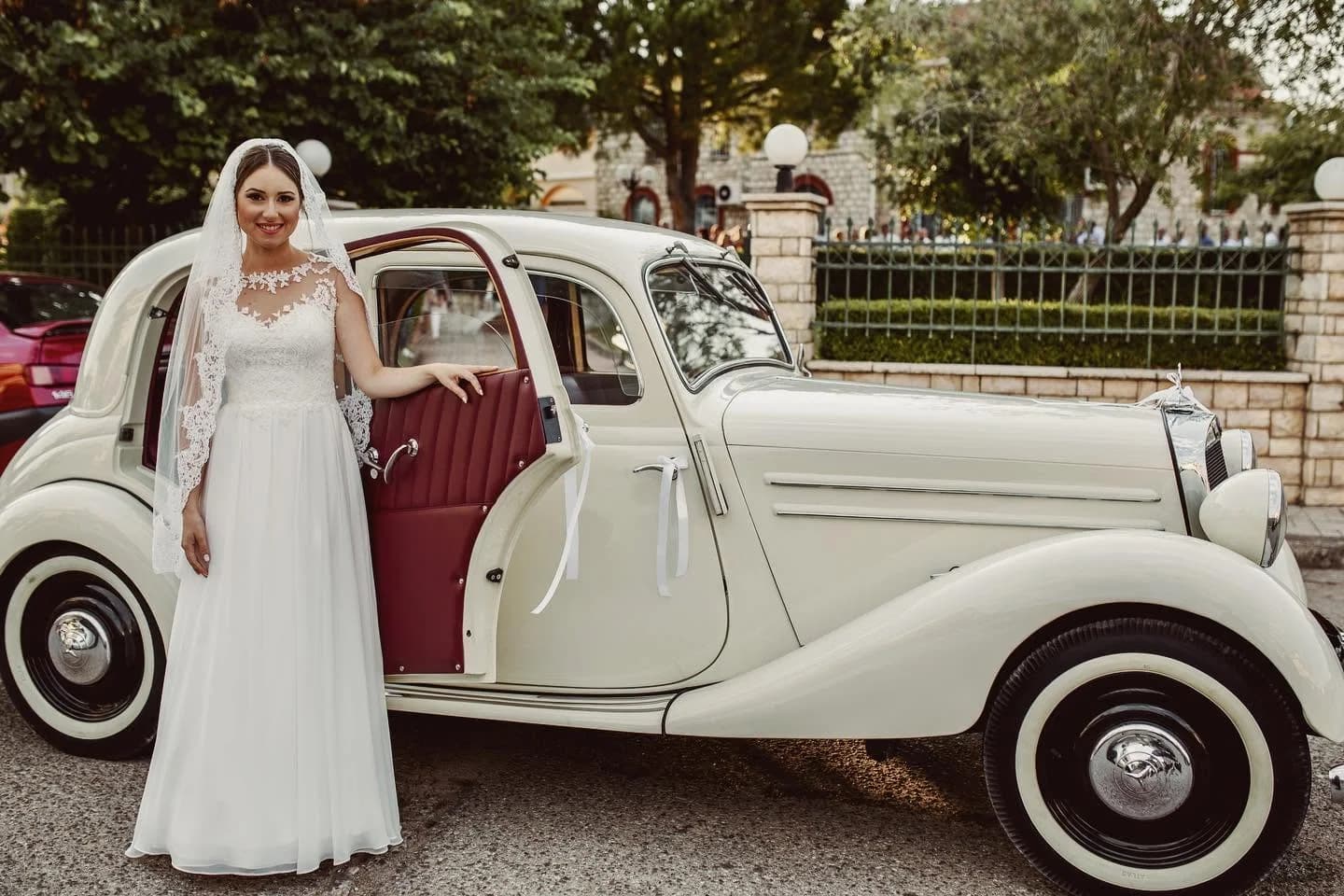 Vintage Wedding Cars 11